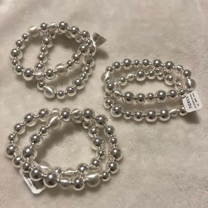 Set of 6 stretch silver ball bracelets